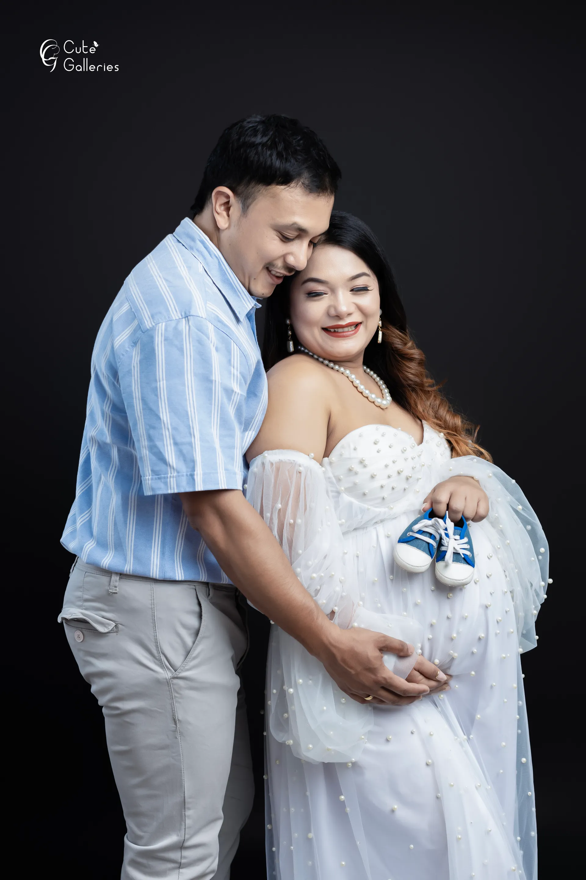 Newborn and maternity photography by Cute Galleries Kathmandu — gallery image 5
